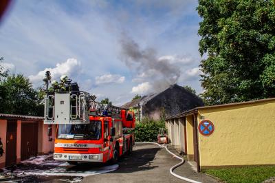 Reutlingen: Dachtstuhlbrand in Wohnhaus